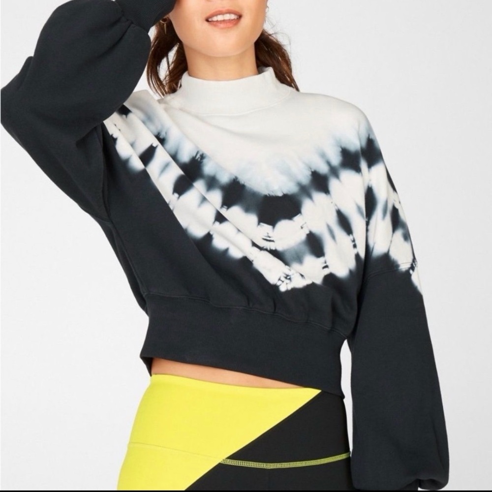 Fabletics Olivia Mock Neck Black and White Cropped Long Sleeve Pull Over